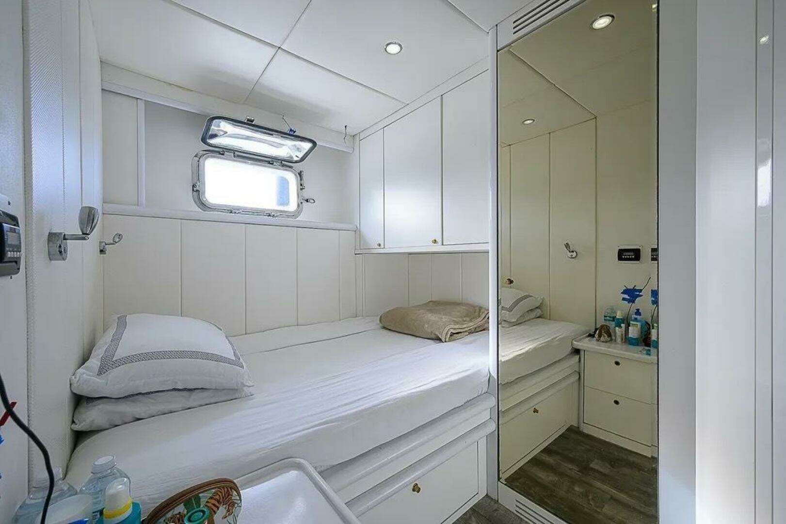 2005 DMB Danube Motor Yacht - Image 51