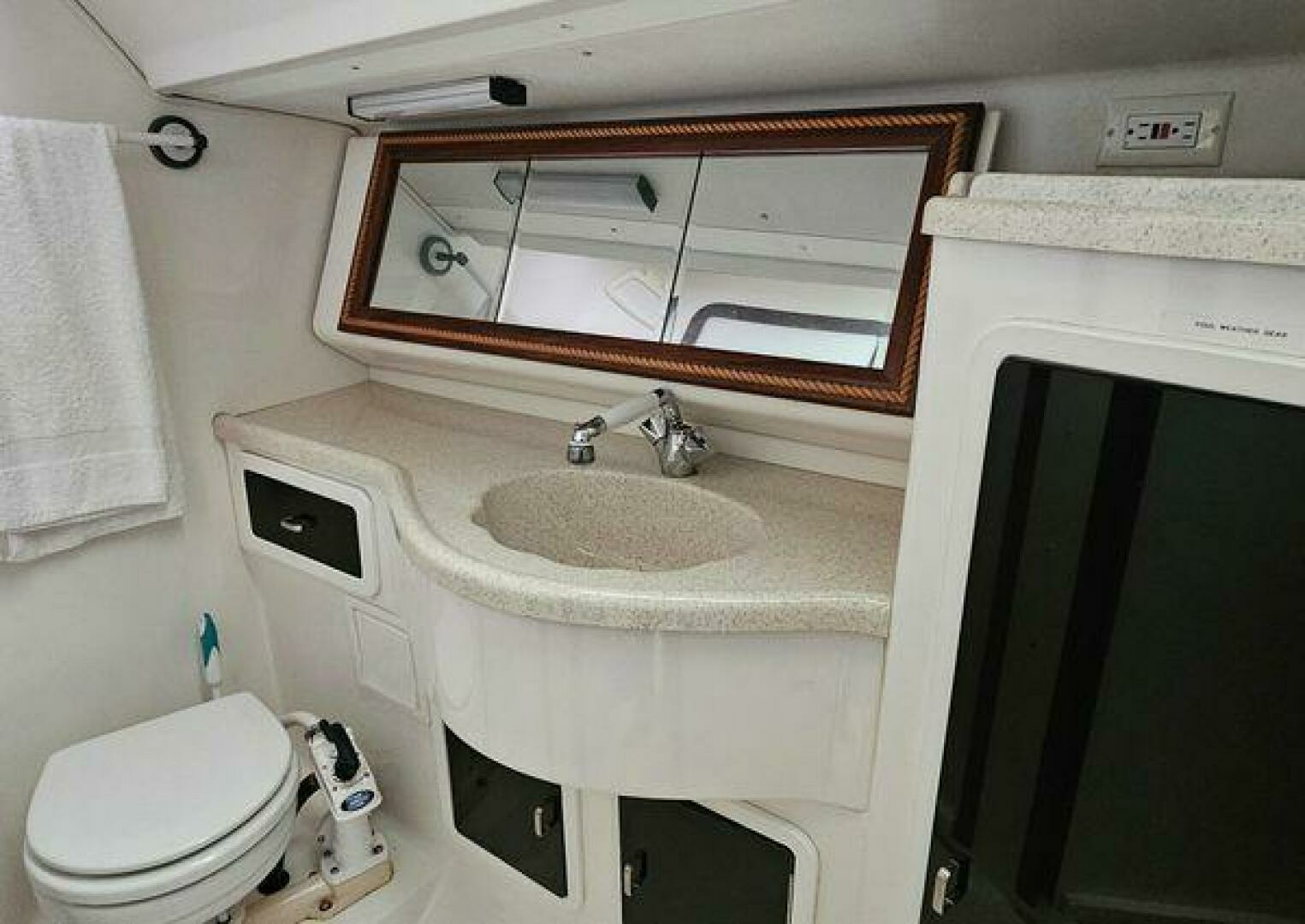 1995 Catalina 400 - Image 26