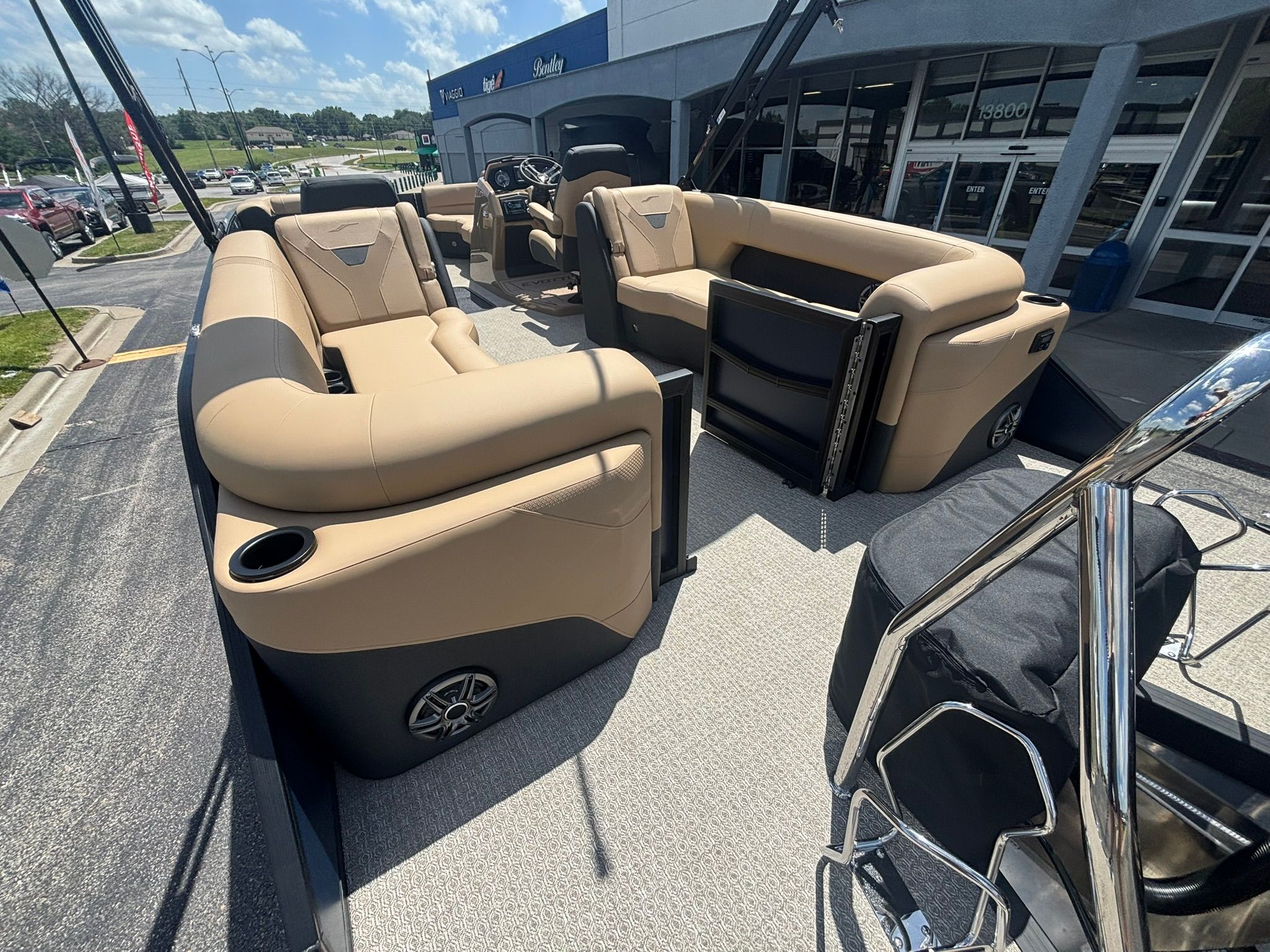 2027 Evotti 523 QL - 32