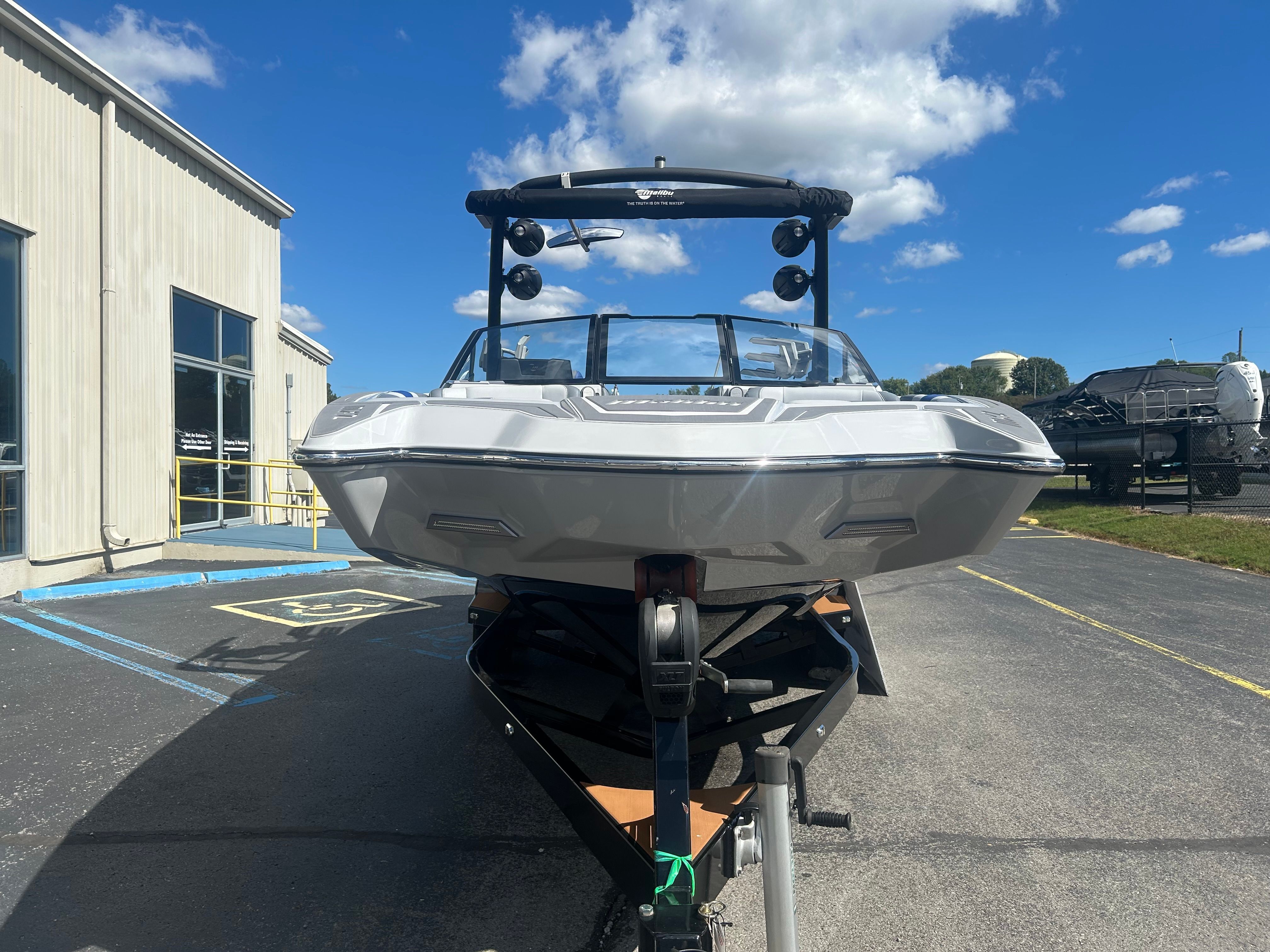 2024 MALIBU 24 MXZ - Image 3