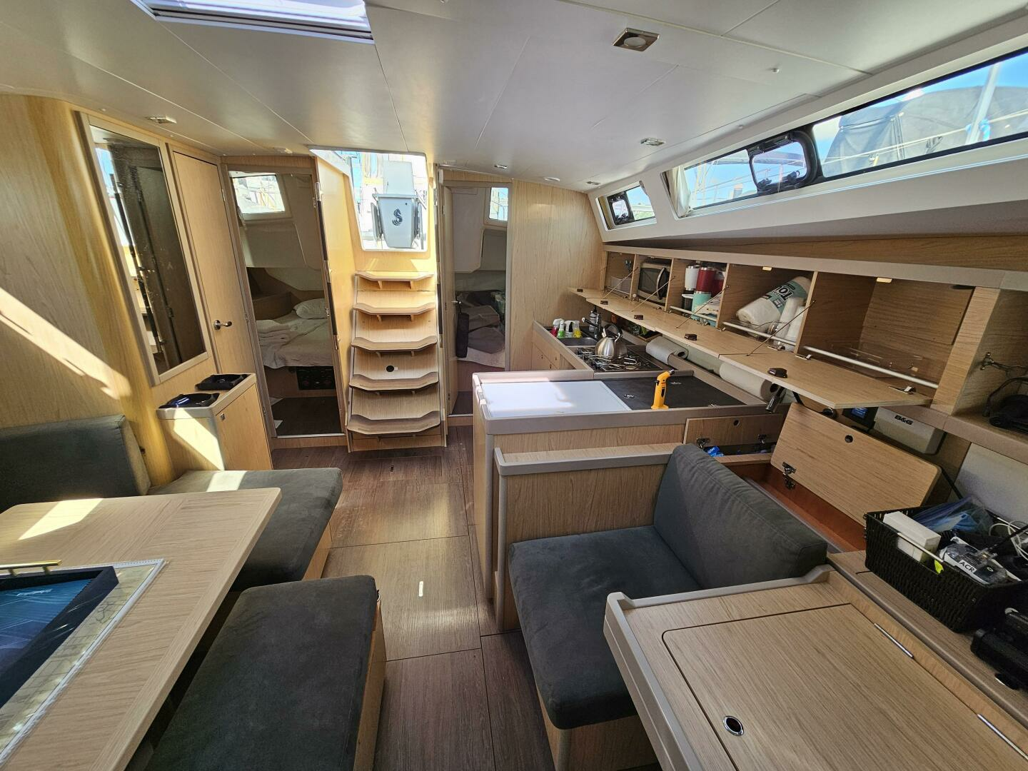 2017 Beneteau Oceanis 45 - Image 6