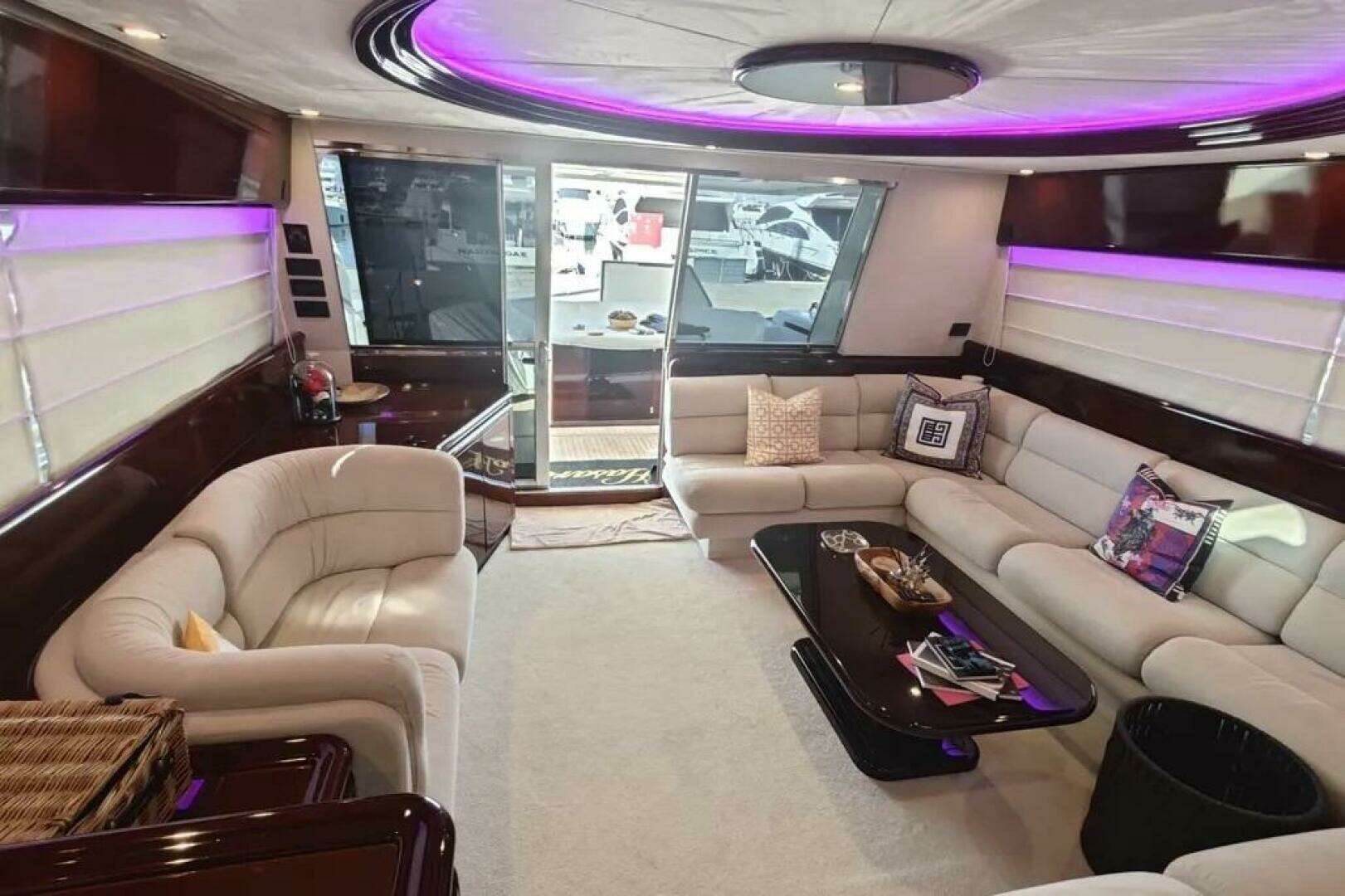 2002 Ferretti Yachts 720 - Image 11