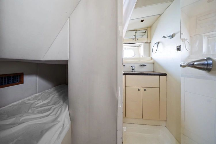 2005 Sunseeker 82 Yacht - Image 62