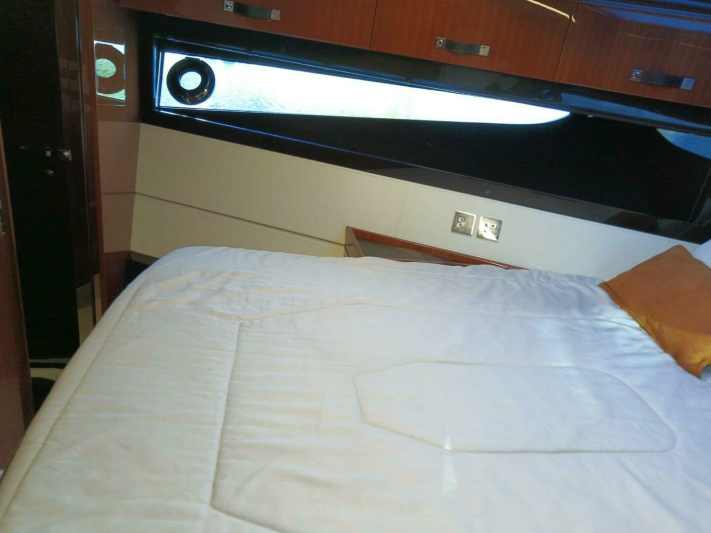 2019 Riva — - Image 29