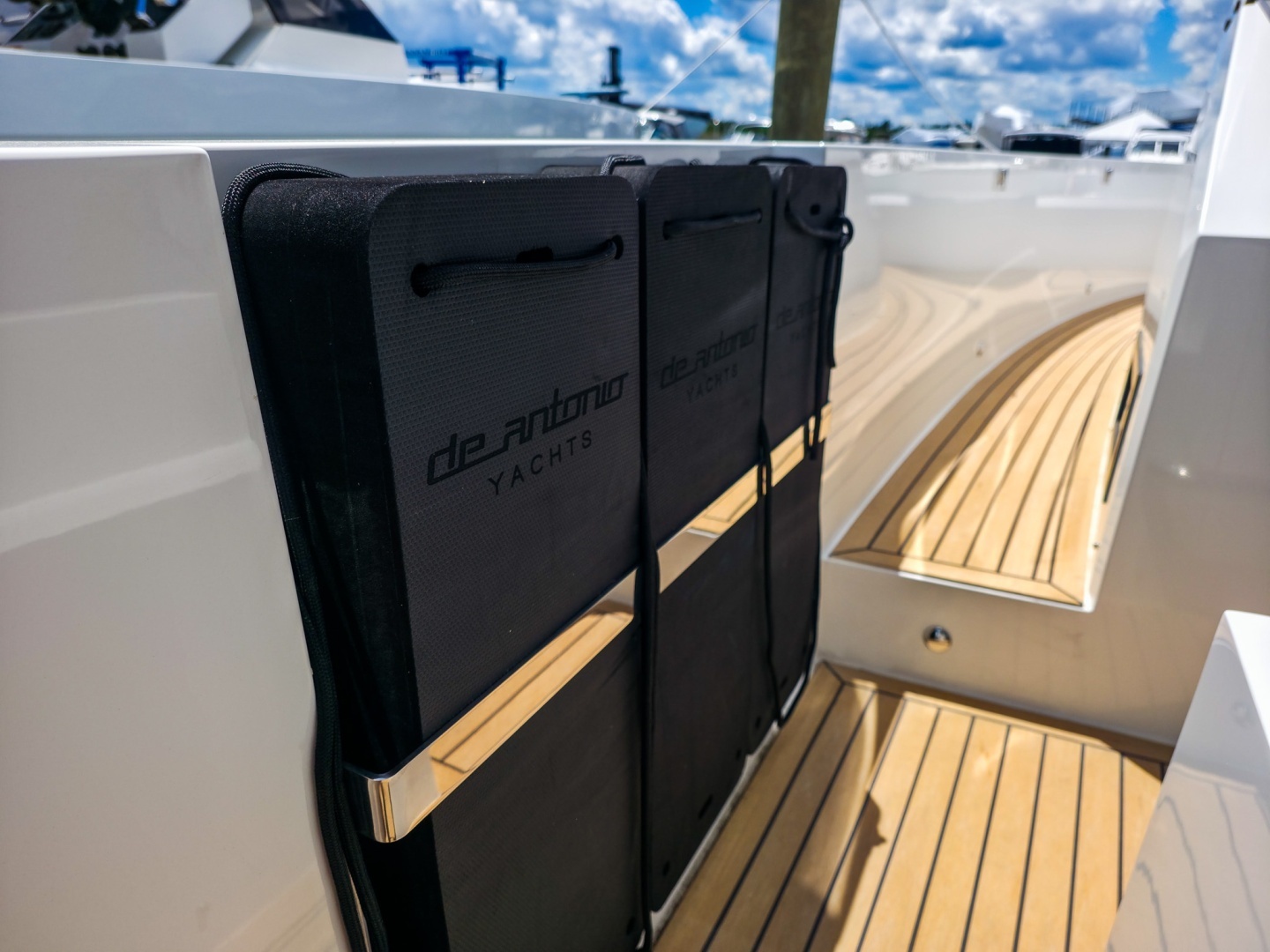 2026 De Antonio Yachts D32 - Image 23