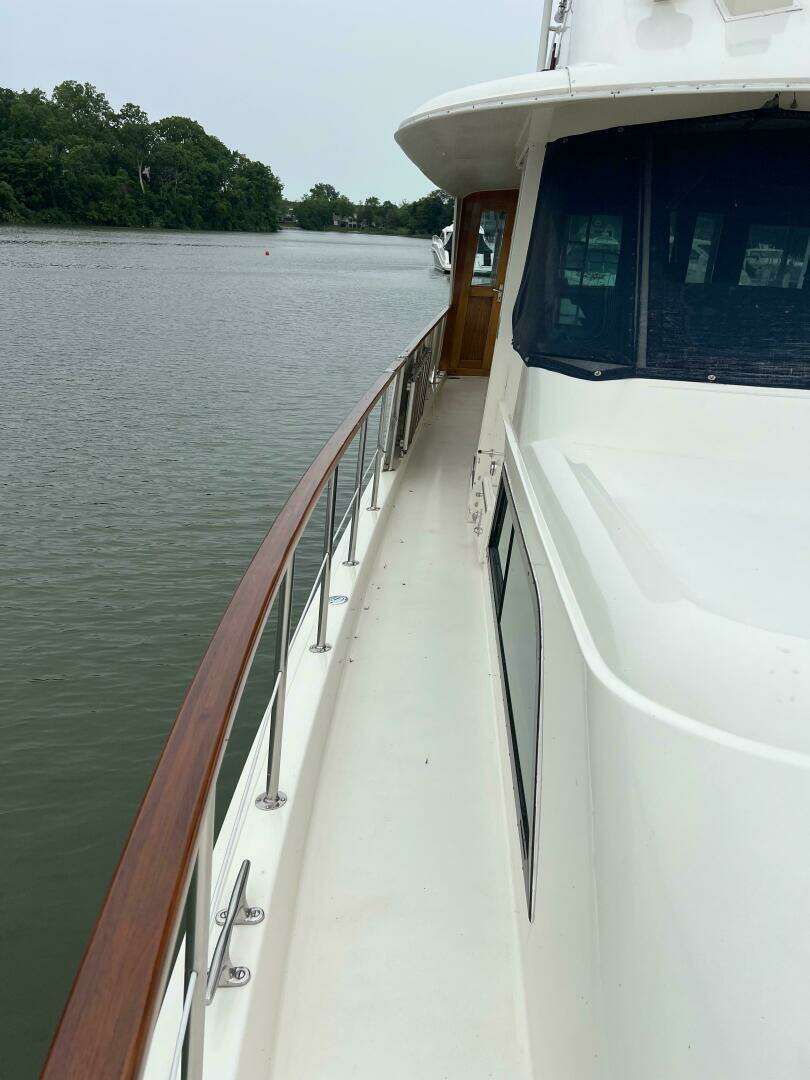 1984 Hatteras 61 CPMY - Image 14