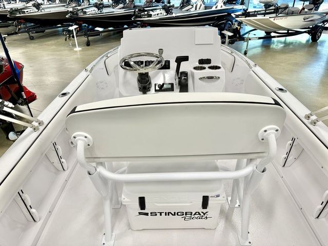2026 Stingray 173 CC - 2