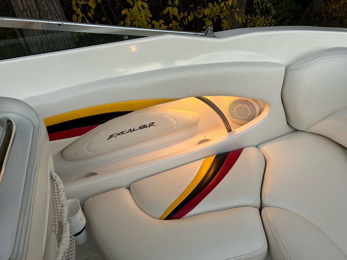 2000 Wellcraft 23 Excalibur - 7