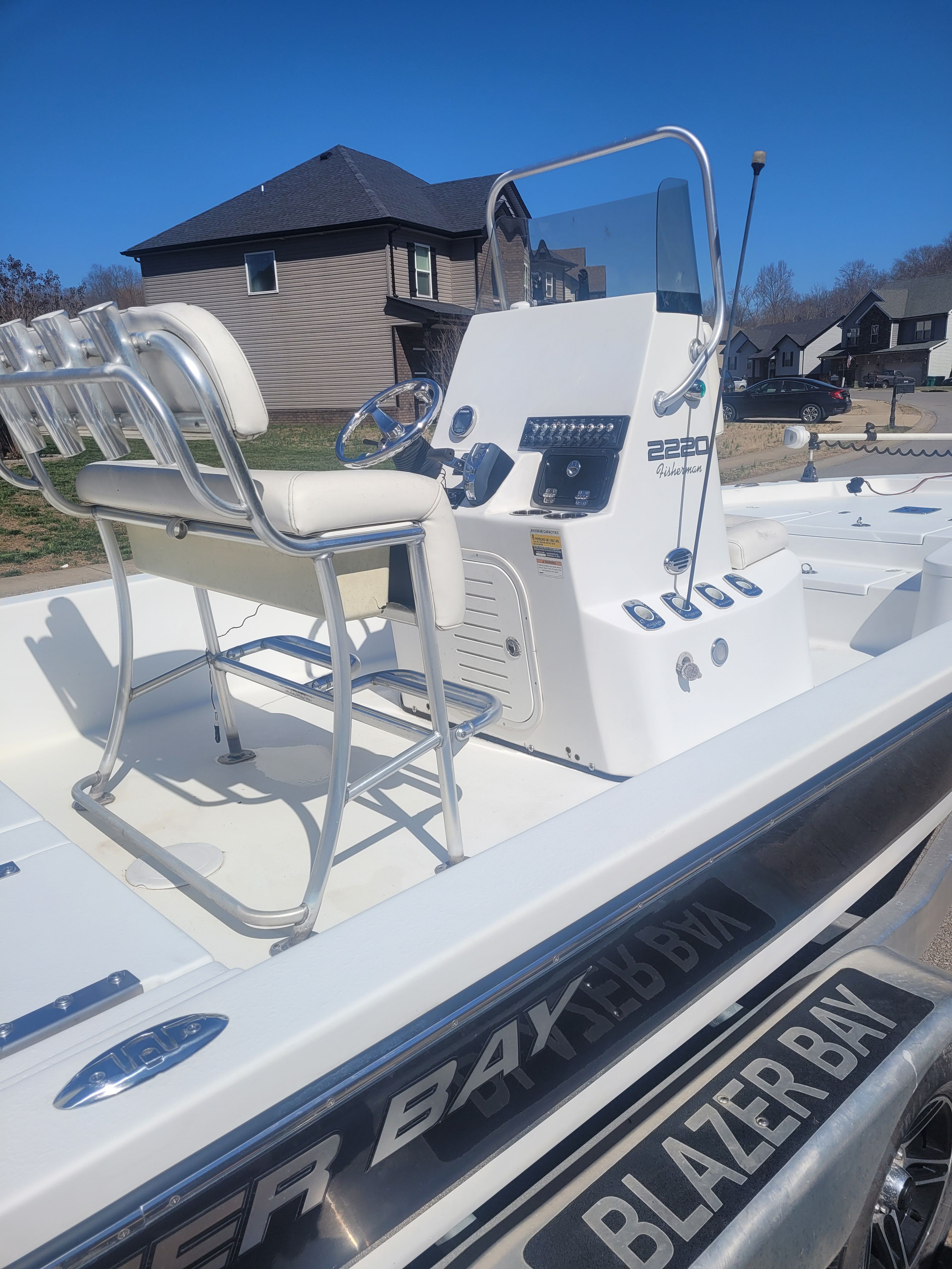 2019 Blazer Bay 2220 Fisherman - 4
