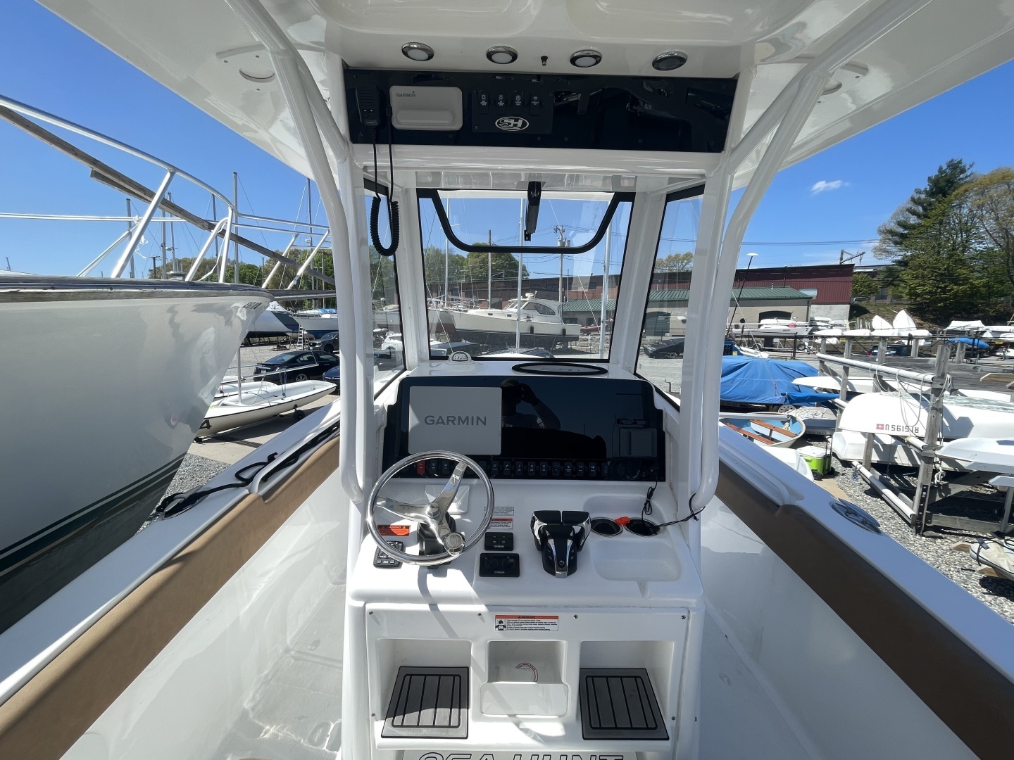 2022 Sea Hunt 265 Ultra - Image 10
