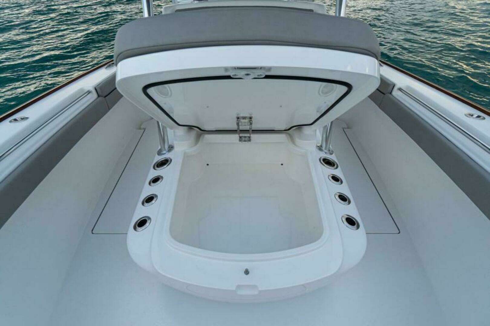 2026 Valhalla Boatworks V-33 - Image 12