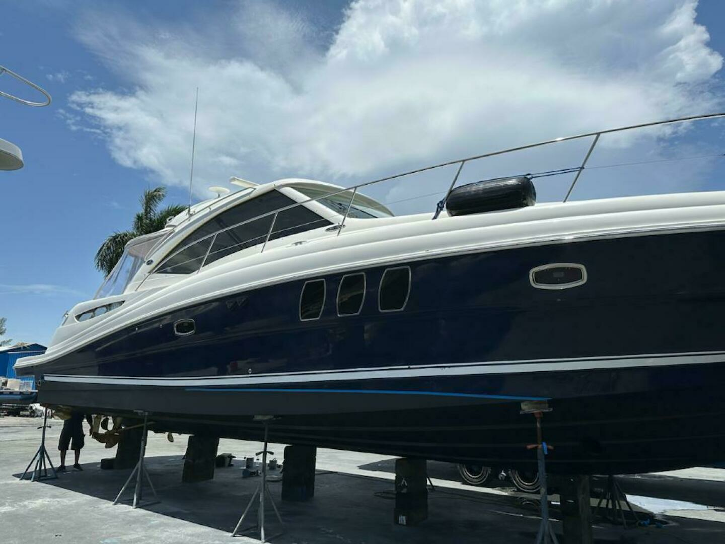 2010 Sea Ray 45 Sundancer - Image 72