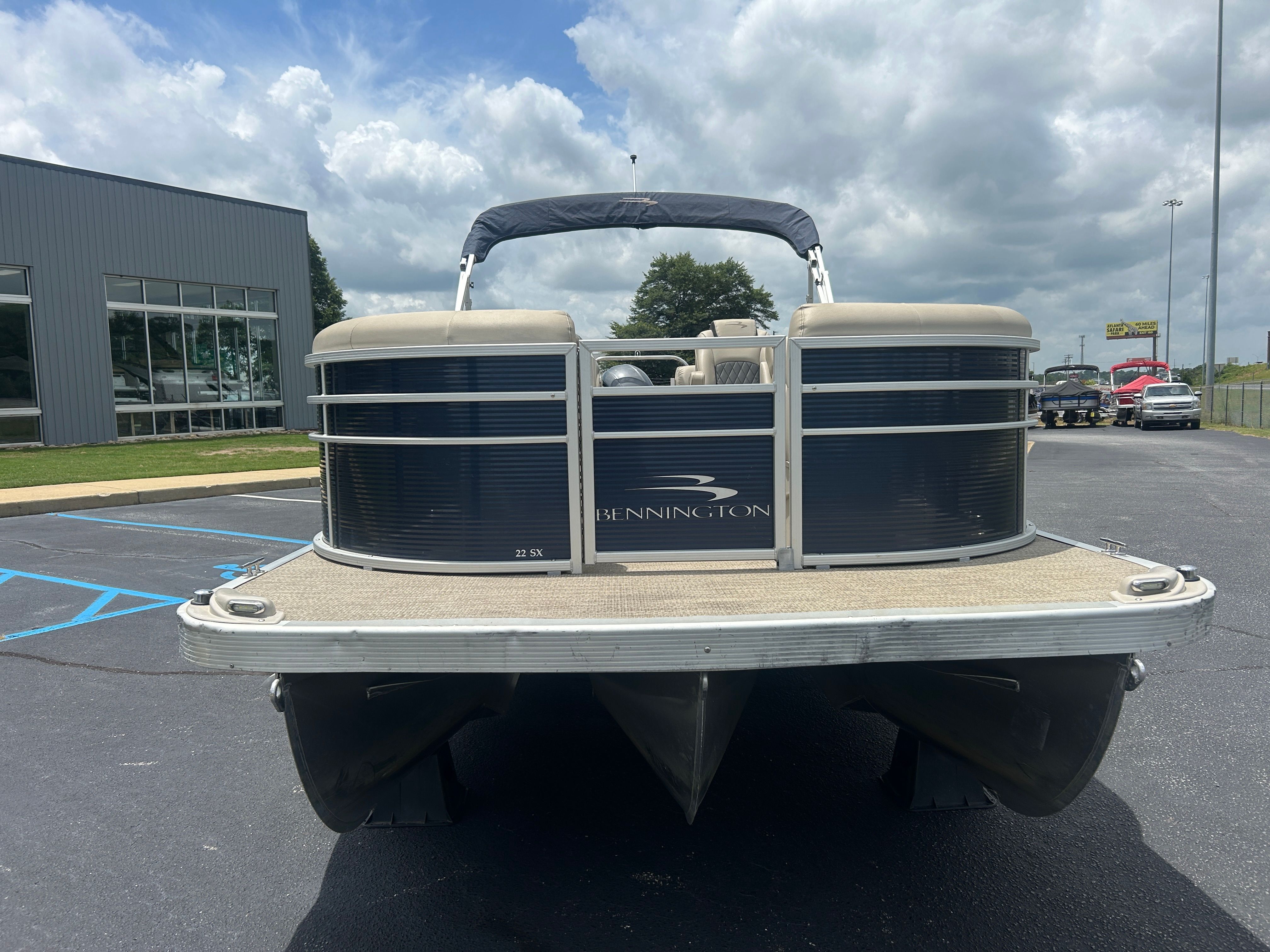2019 Bennington SX22 Stern Radius - 7