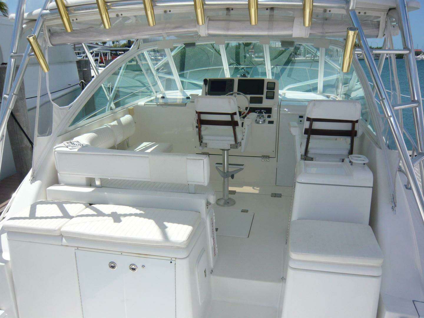 2004 Rampage 38 Express - Image 17