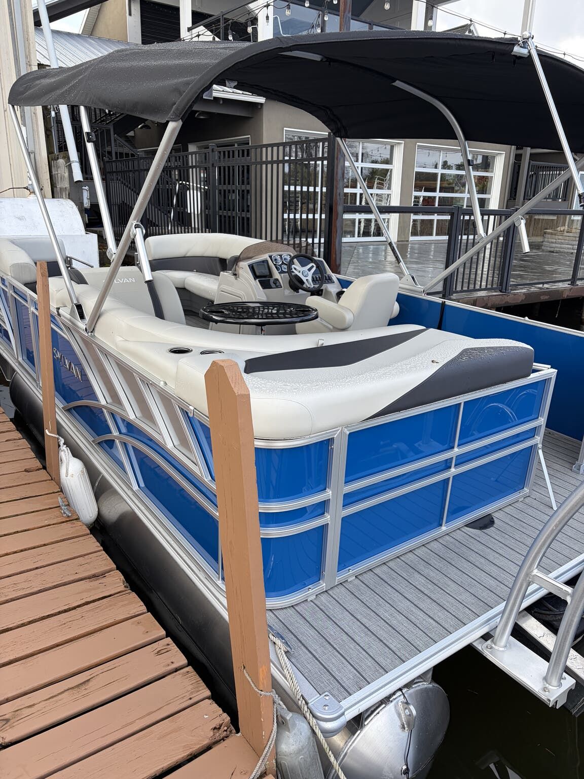 2026 Sylvan Mirage Cruise 8520 - 5