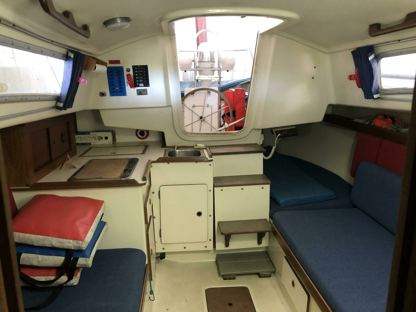 1977 Pearson 30 - Image 18