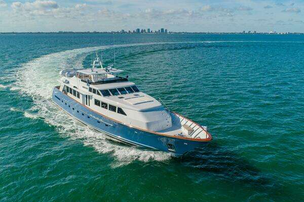 1998 Burger Raised Pilothouse