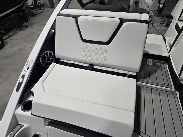 2026 Yamaha Boats 252S - 7