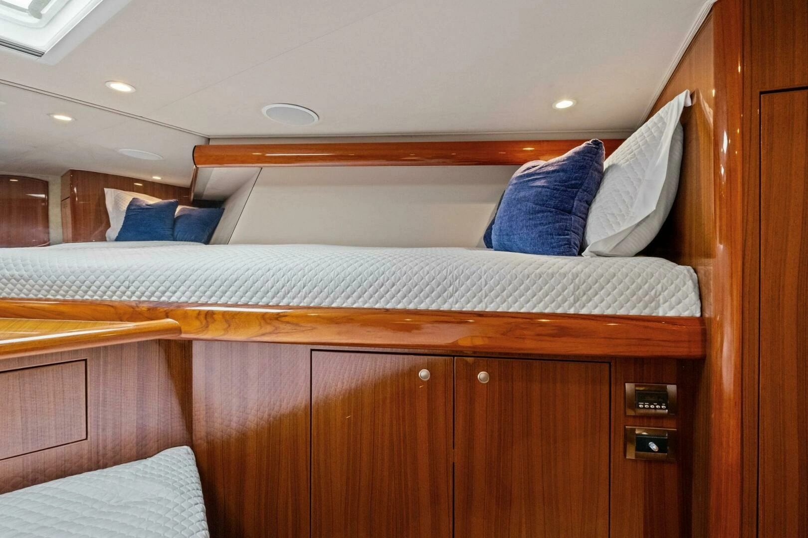 2008 Viking 64 Convertible - Image 66