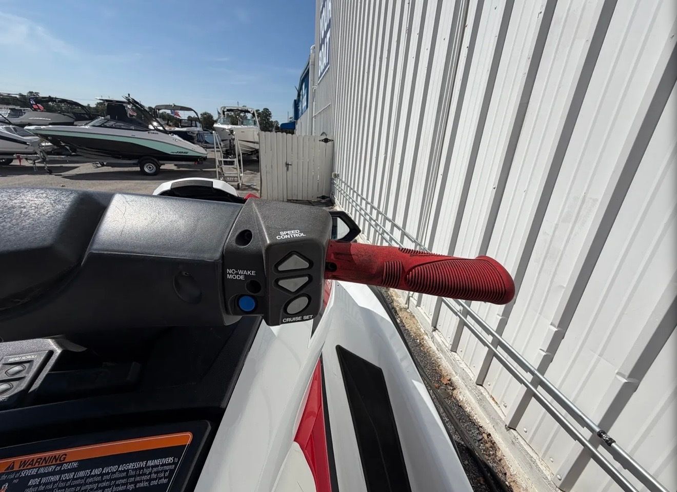 2014 SEA-DOO WAKE 215 - Image 7