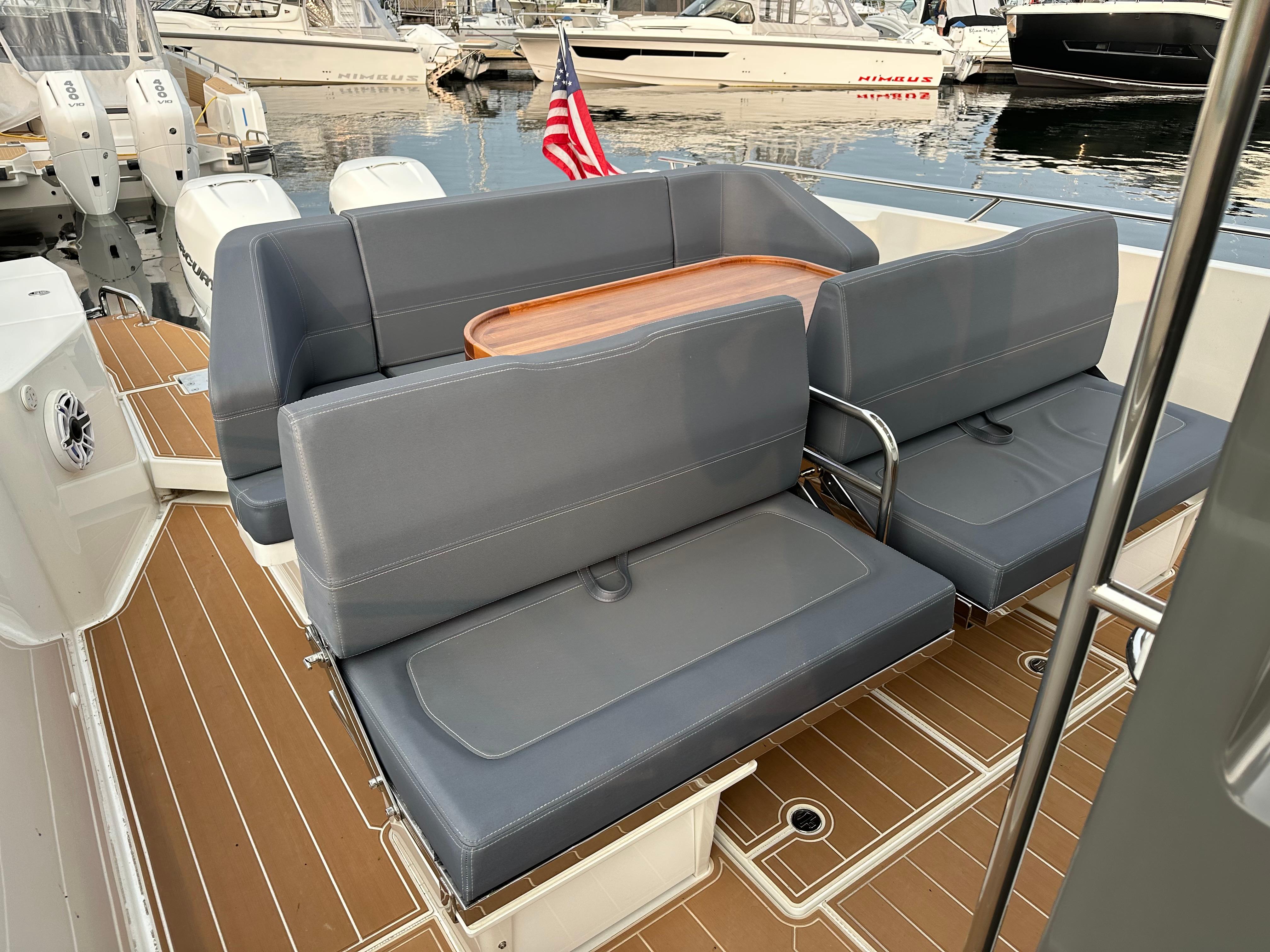 2020 Nimbus Tender 11 - 27