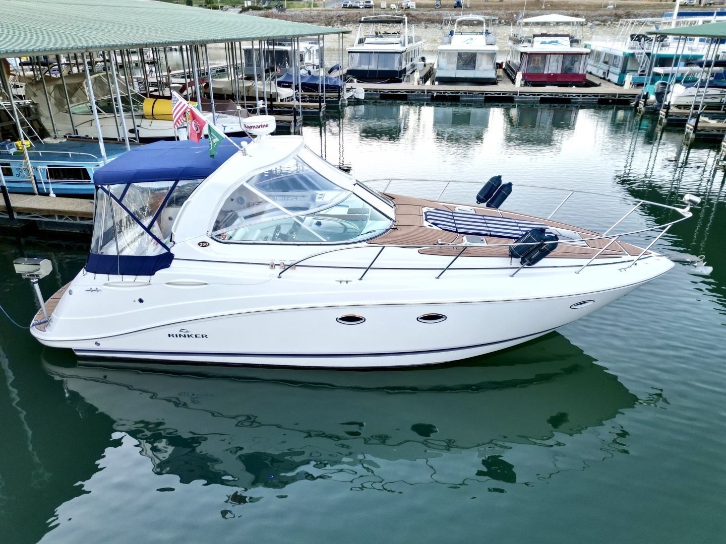 2007 Rinker 350 Express Cruiser - Image 5