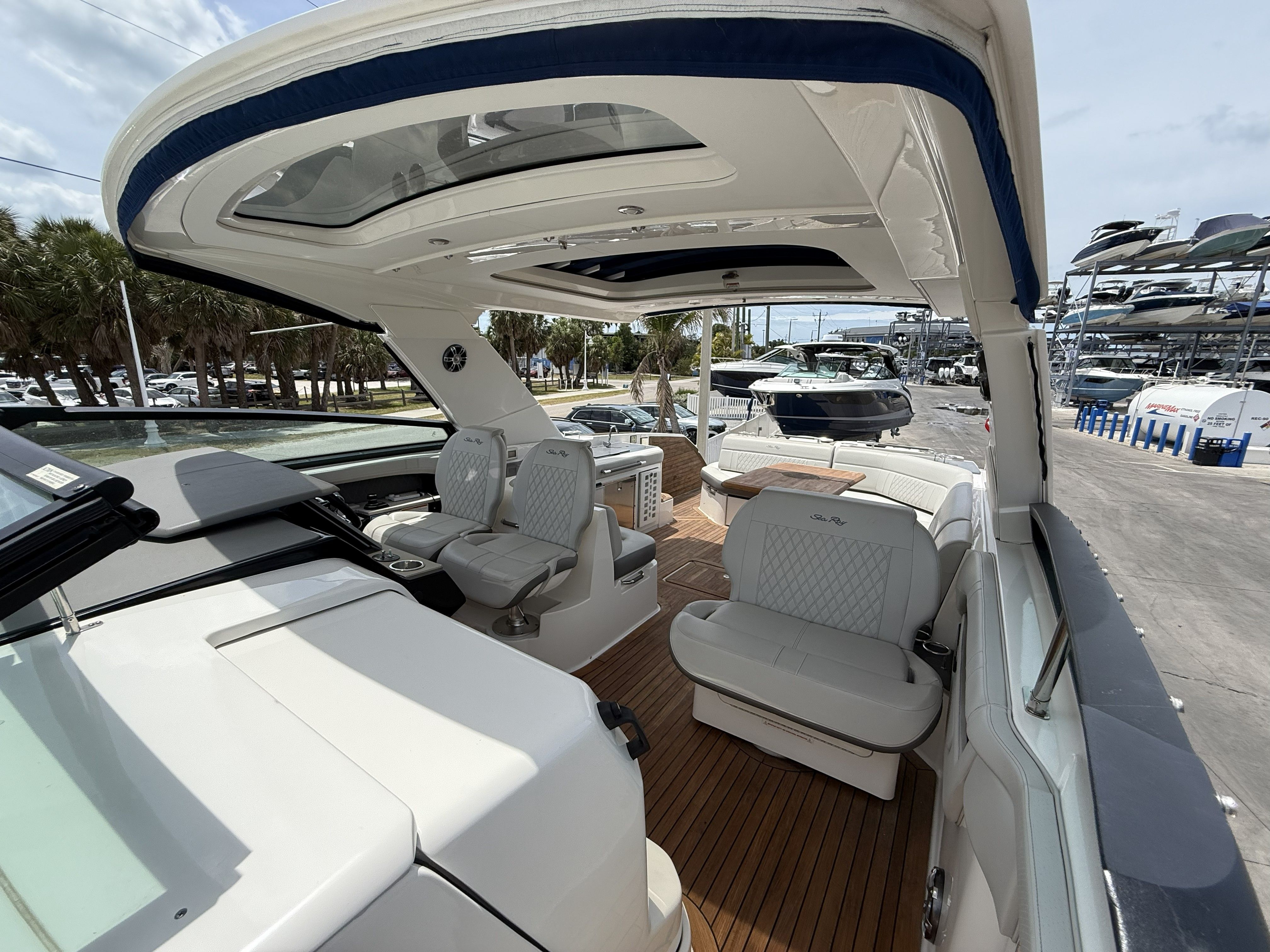 2020 Sea Ray SLX 400 Outboard - 21
