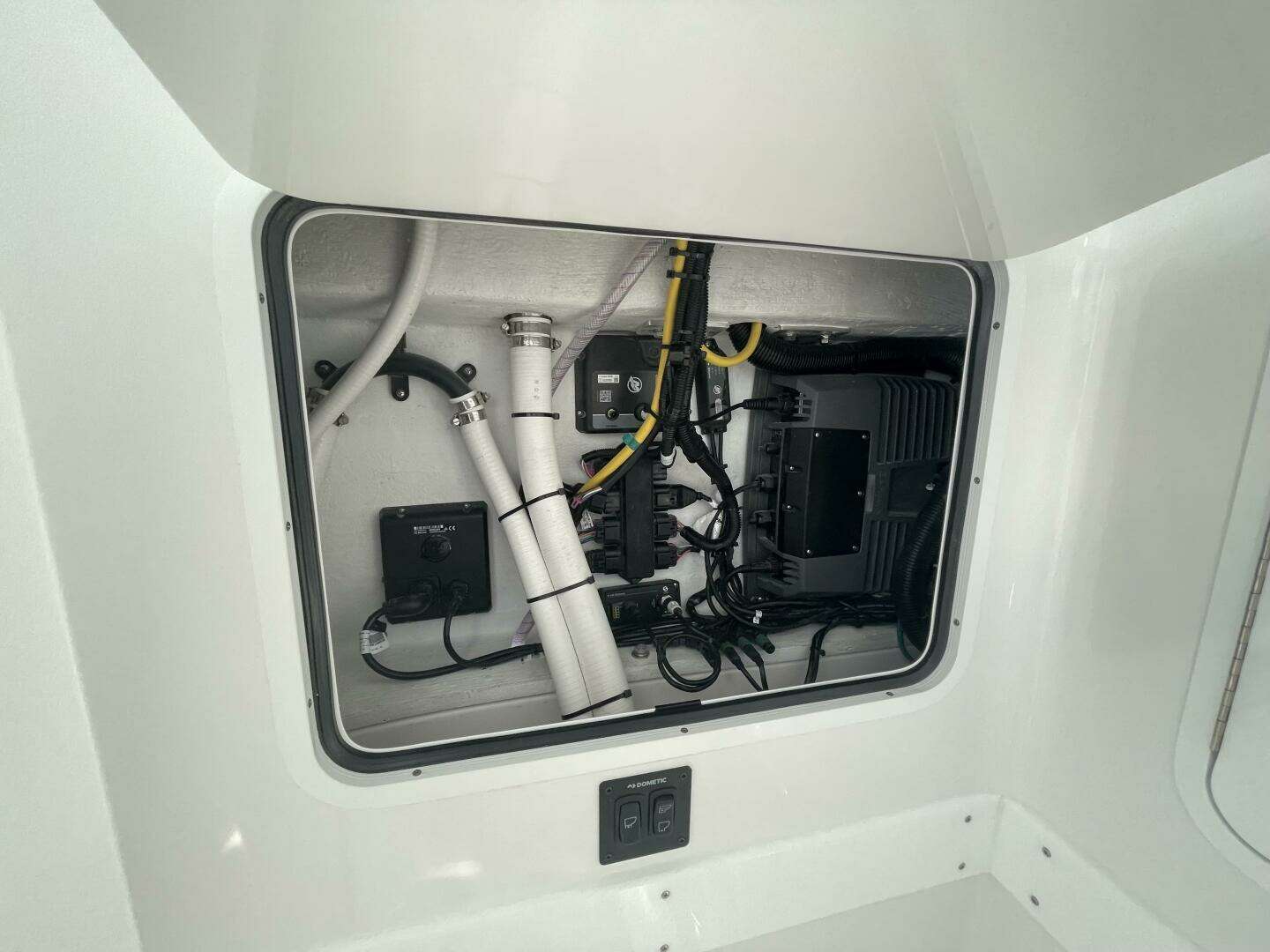 2026 Mag Bay 43 Center Console - Image 98
