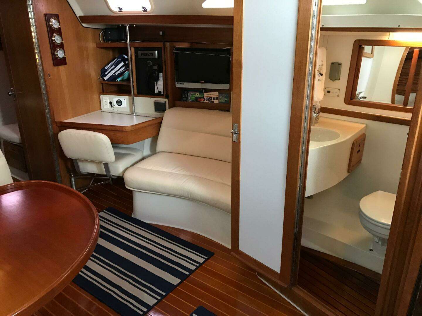 1995 Catalina 42 Mk II - Image 22