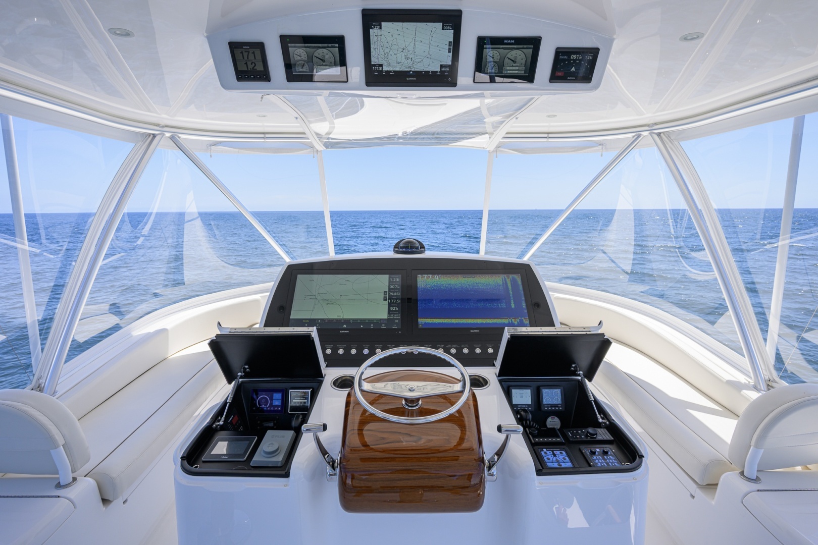 2024 Viking 54 Convertible - Image 33
