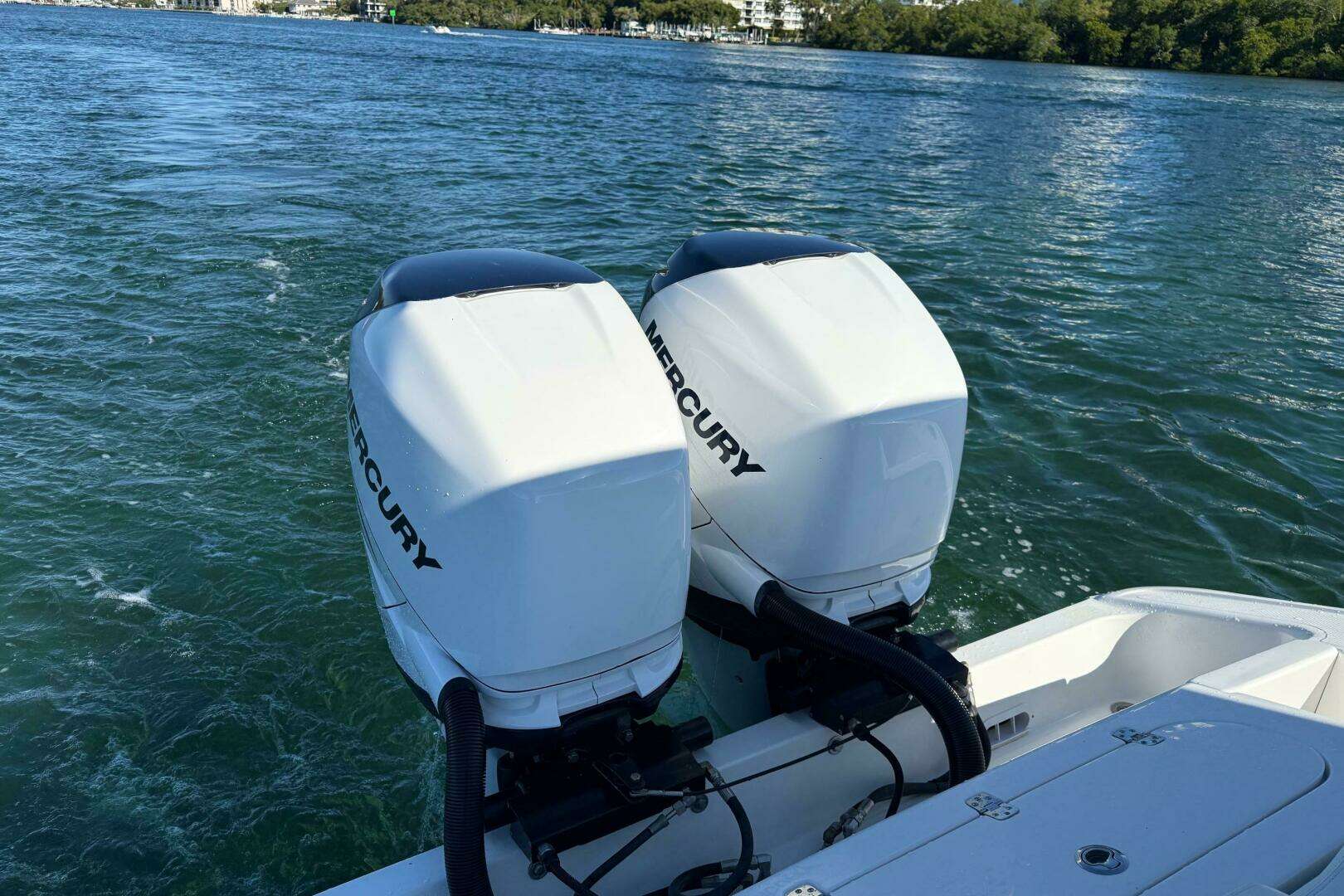 2020 Midnight Express 34 Open - Image 4
