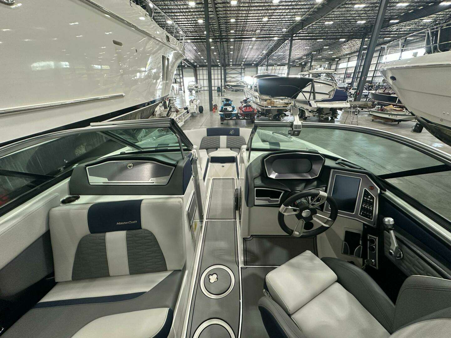2019 Mastercraft X24 - Image 8