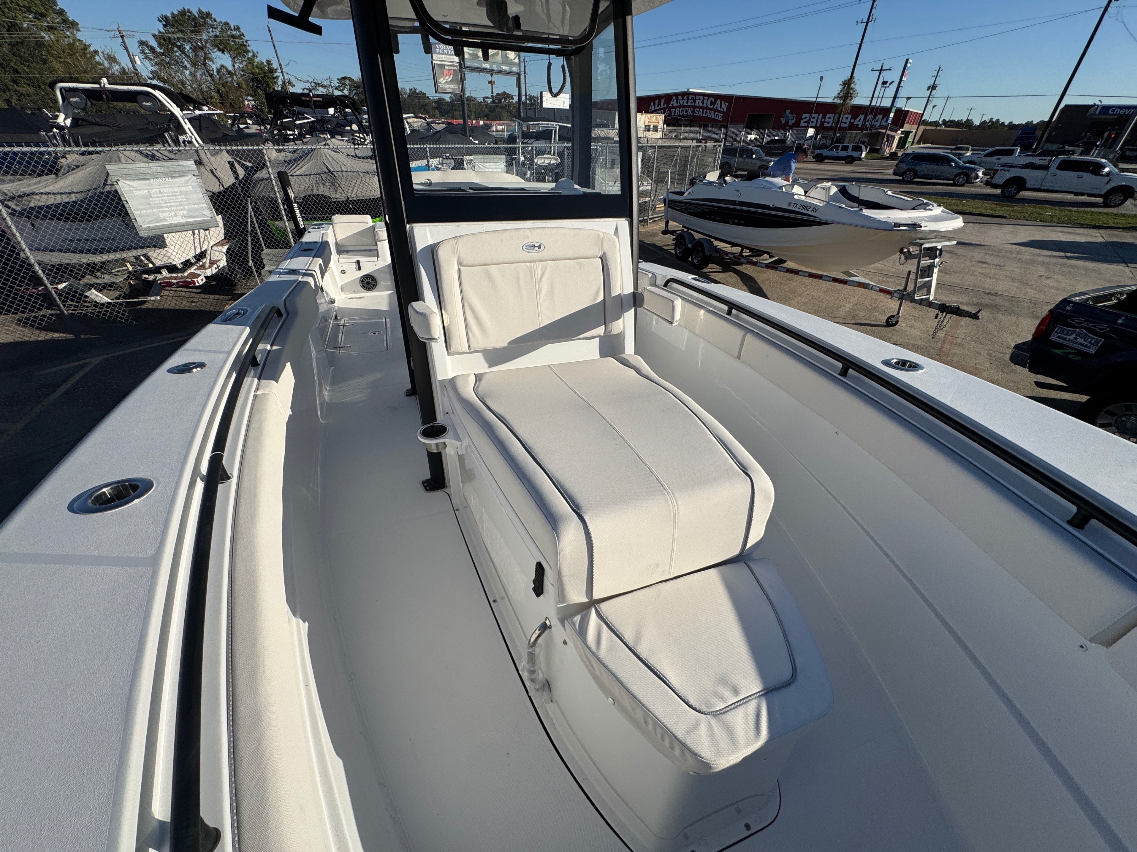 2026 Sea Hunt Gamefish 27 Coffin Box - 13