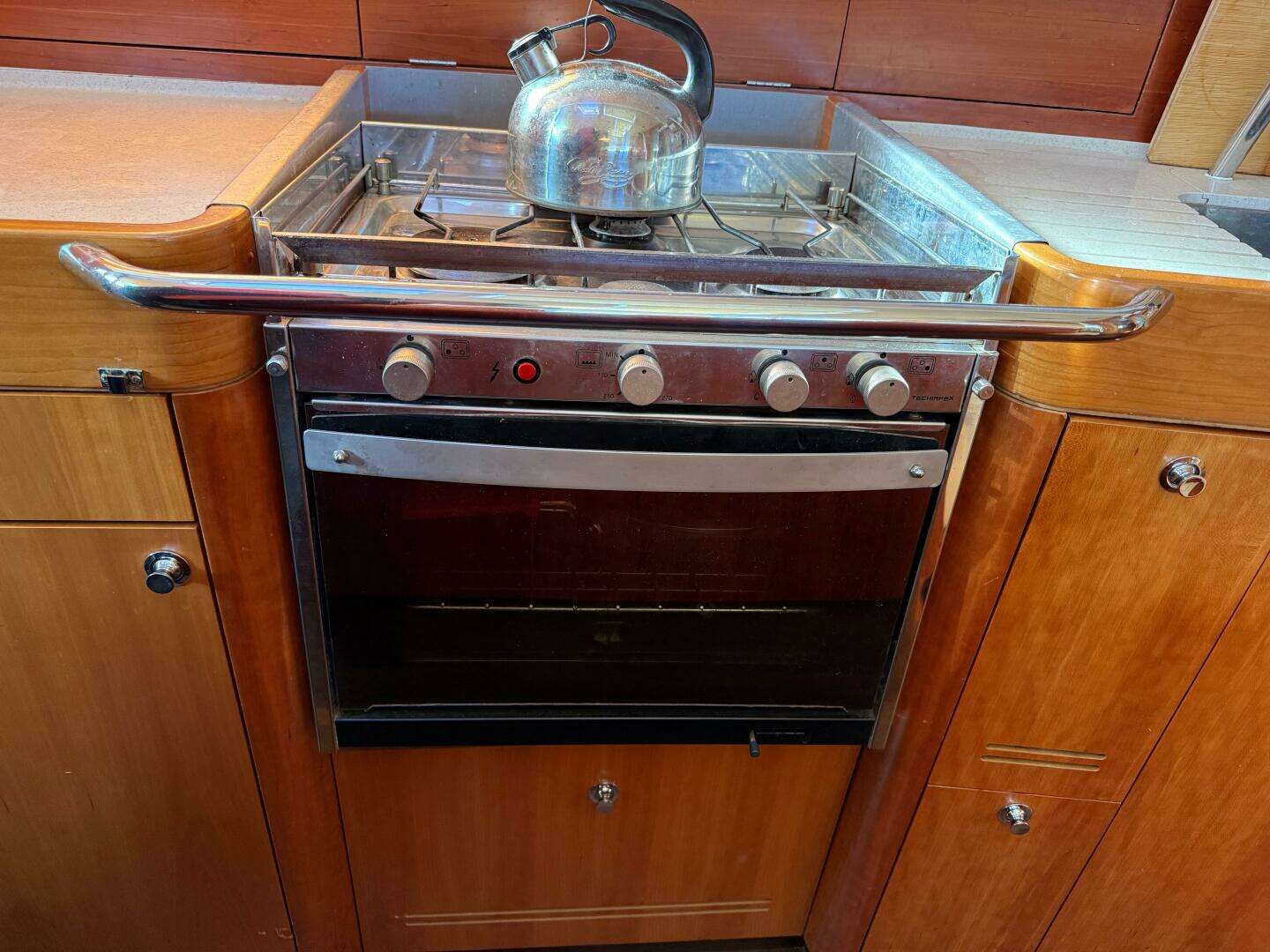2011 Allures 45 - Image 63