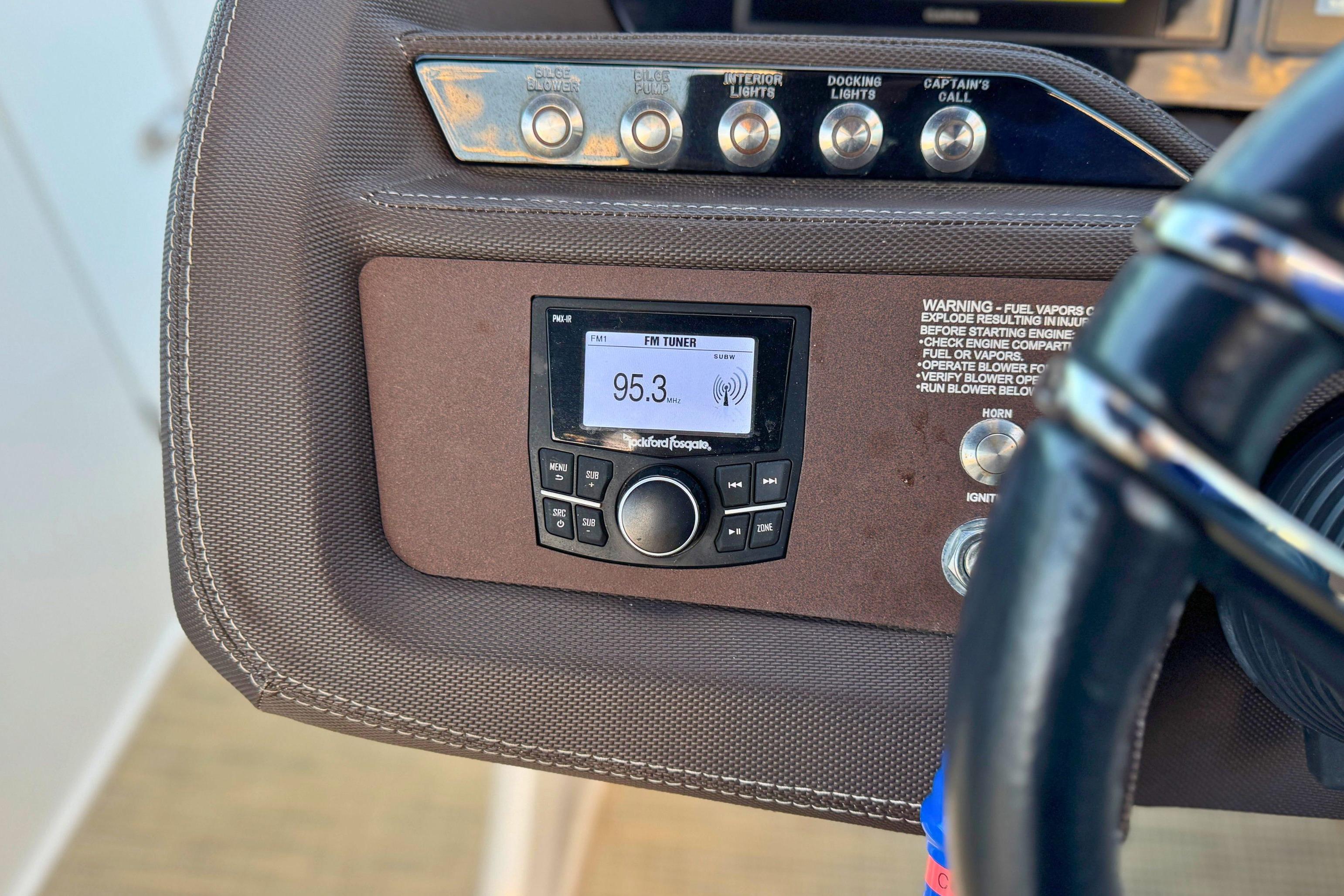 2019 Cobalt R3 dashboard with radio tuner displaying FM 95.3 frequency.