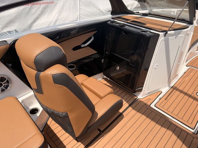 2026 Yamaha Boats 222SE - 16