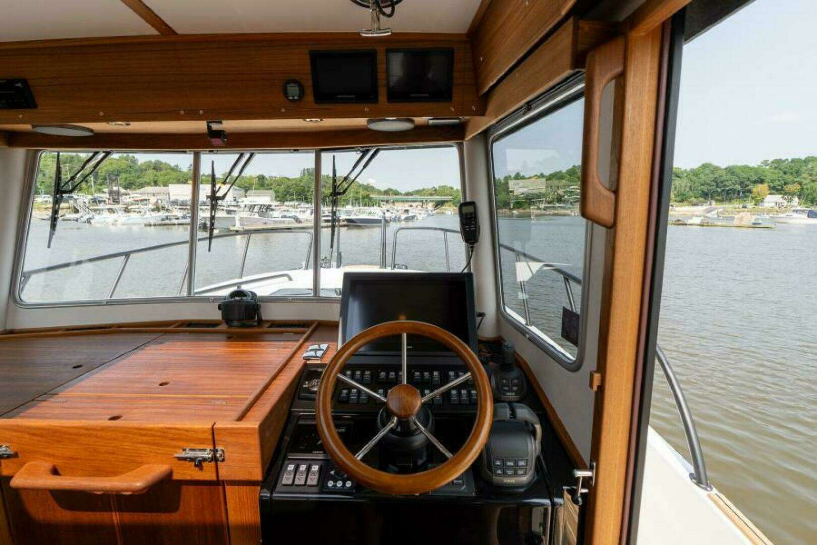 2027 Targa 32 - Image 36