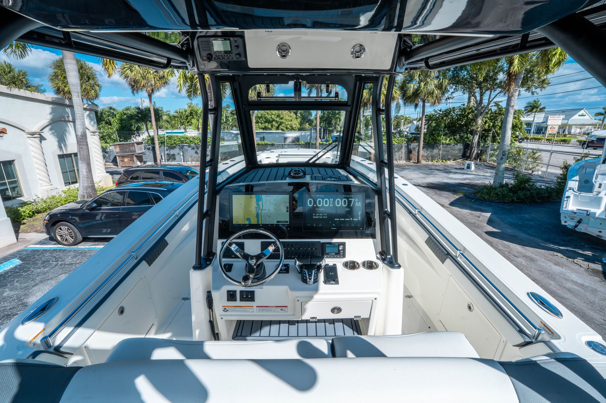 2026 Cobia 305 Center Console - 17