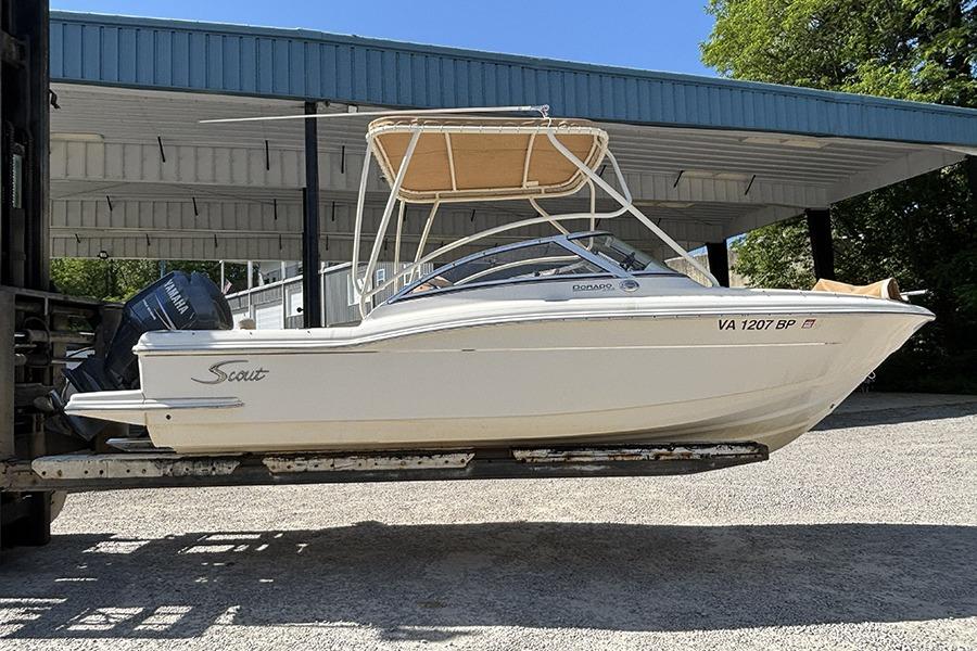 2007 Scout 222 Dorado