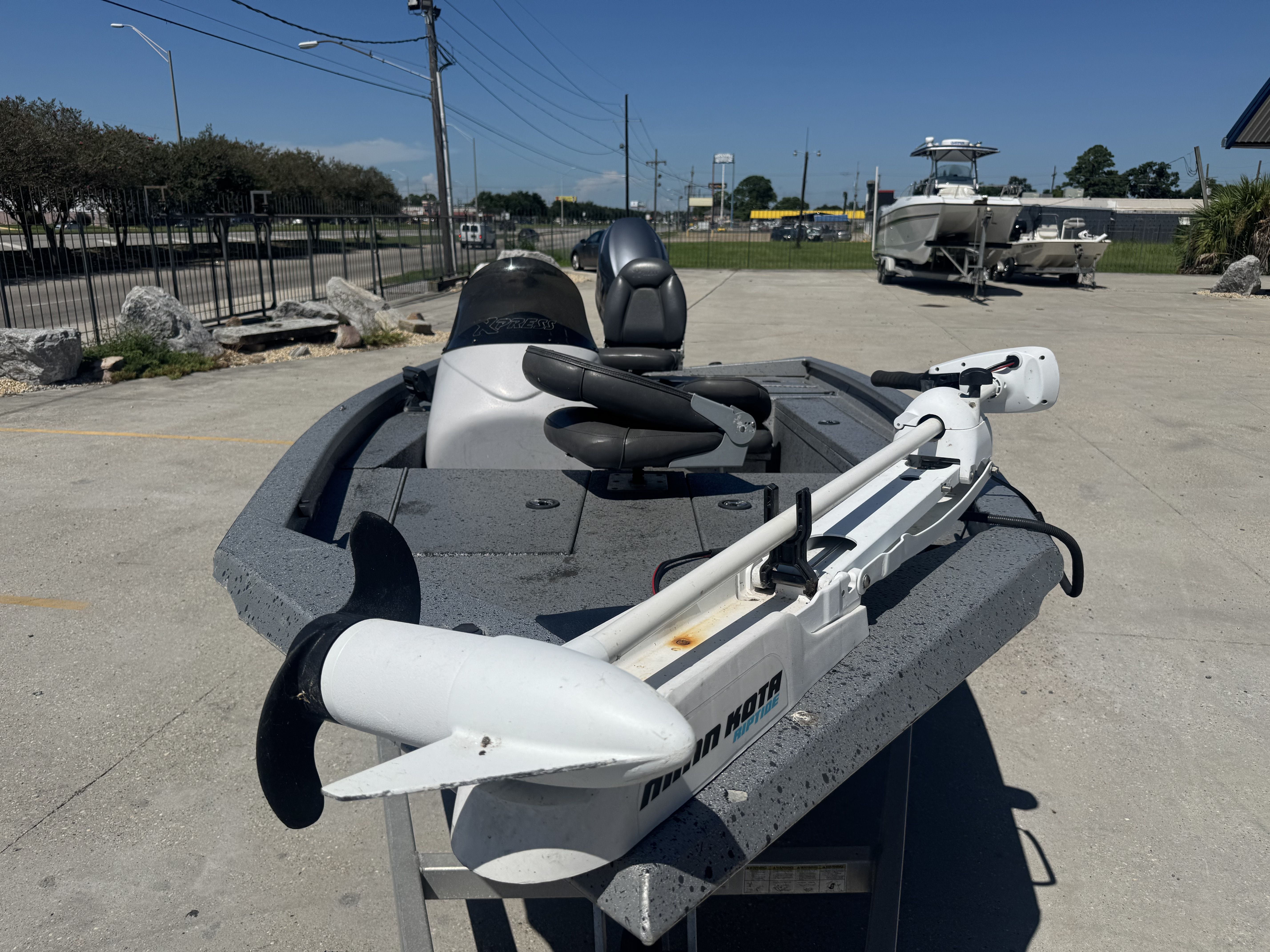 2012 Xpress H17 - 10