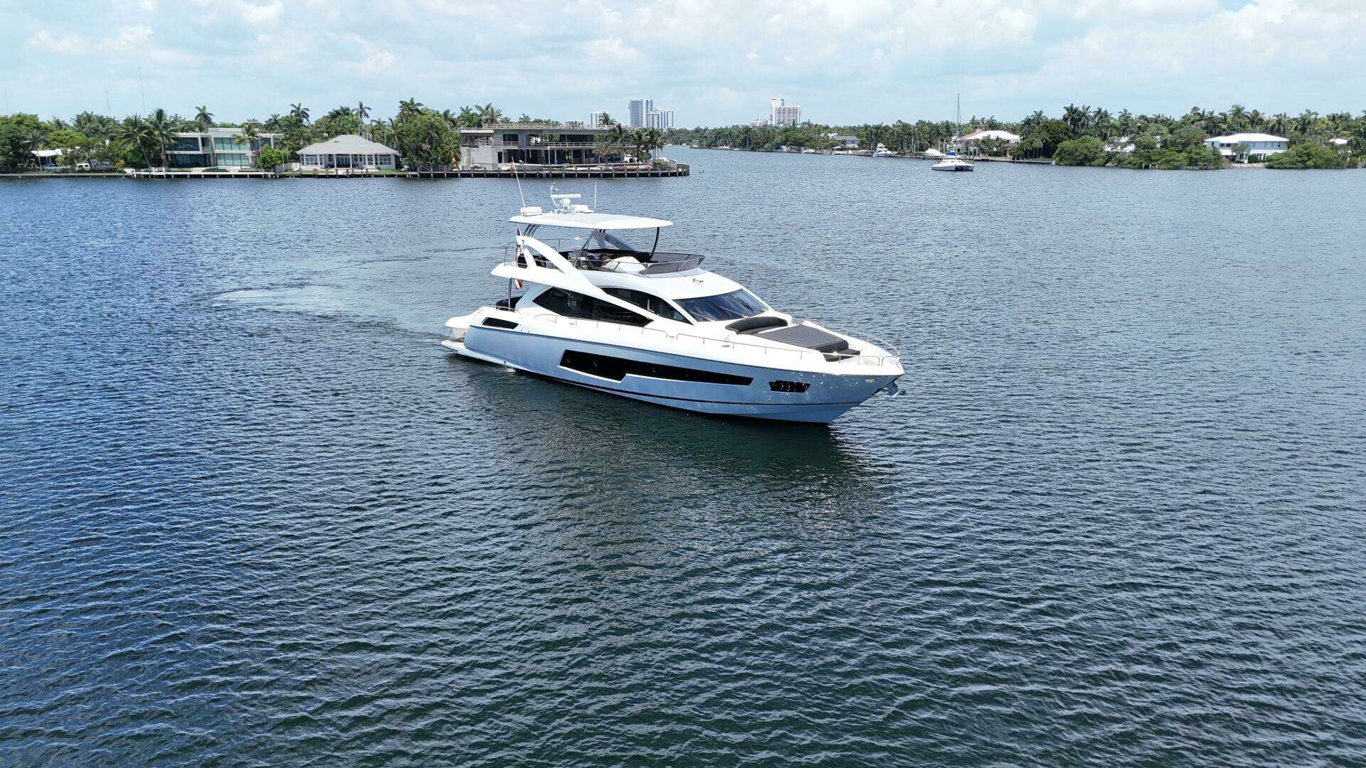 2017 Sunseeker 75 Yacht - Image 10
