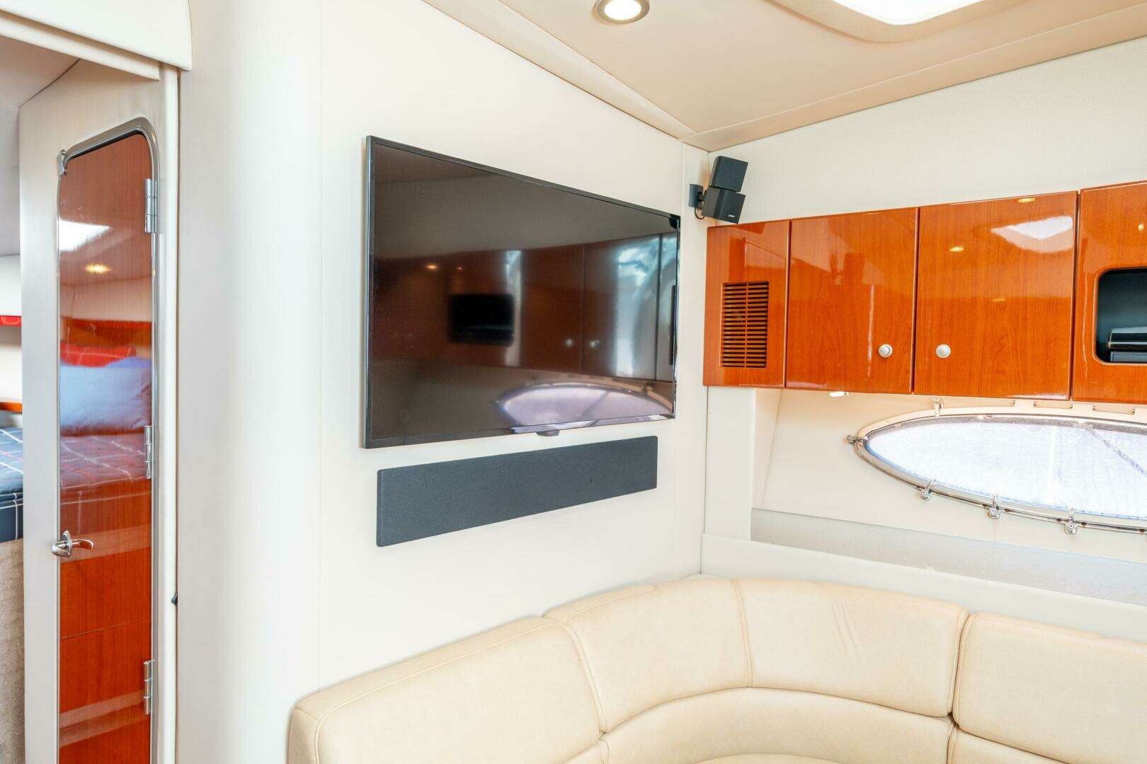2007 Formula 45 Yacht - Image 89