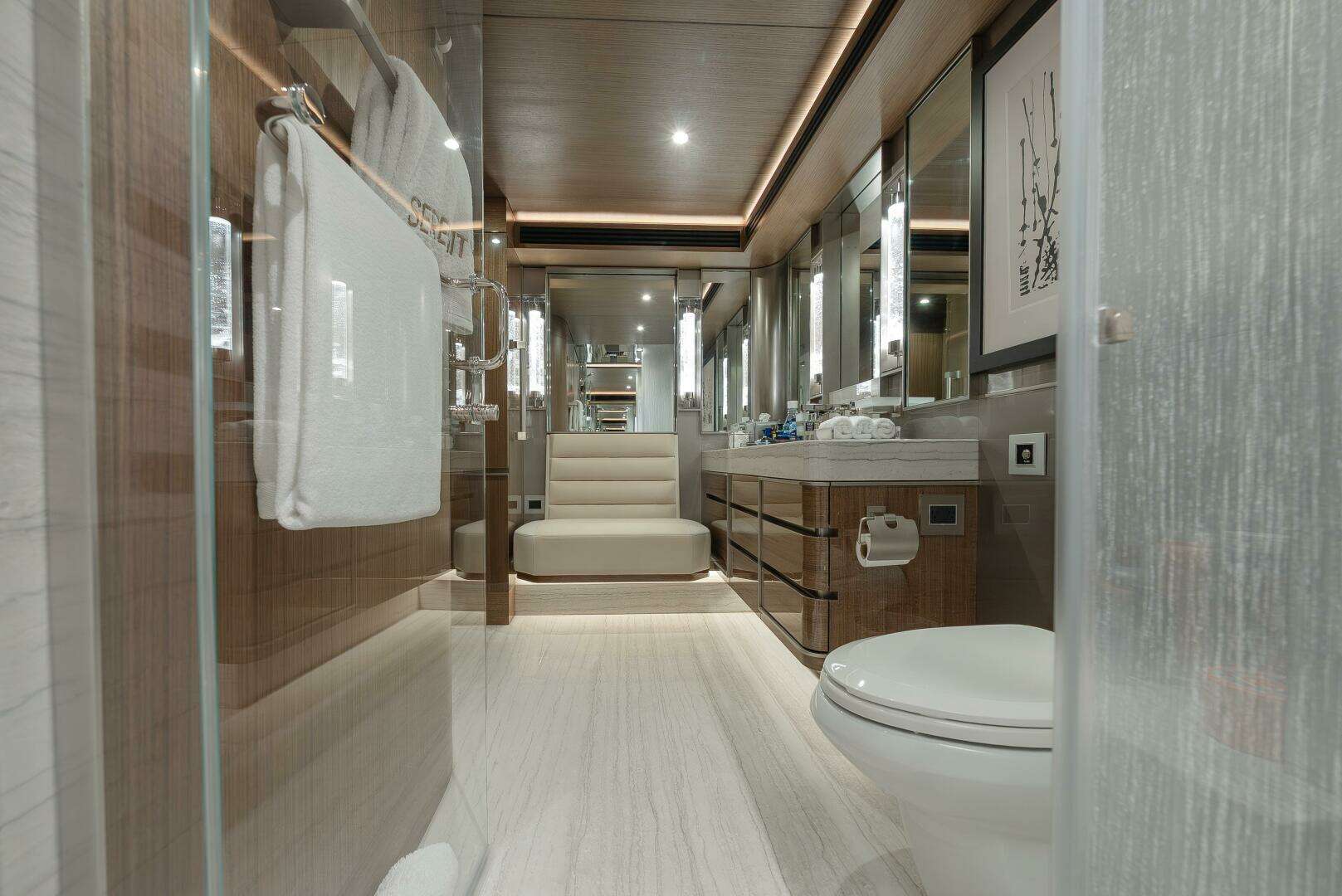 2018 Westport Raised Pilothouse - Image 18