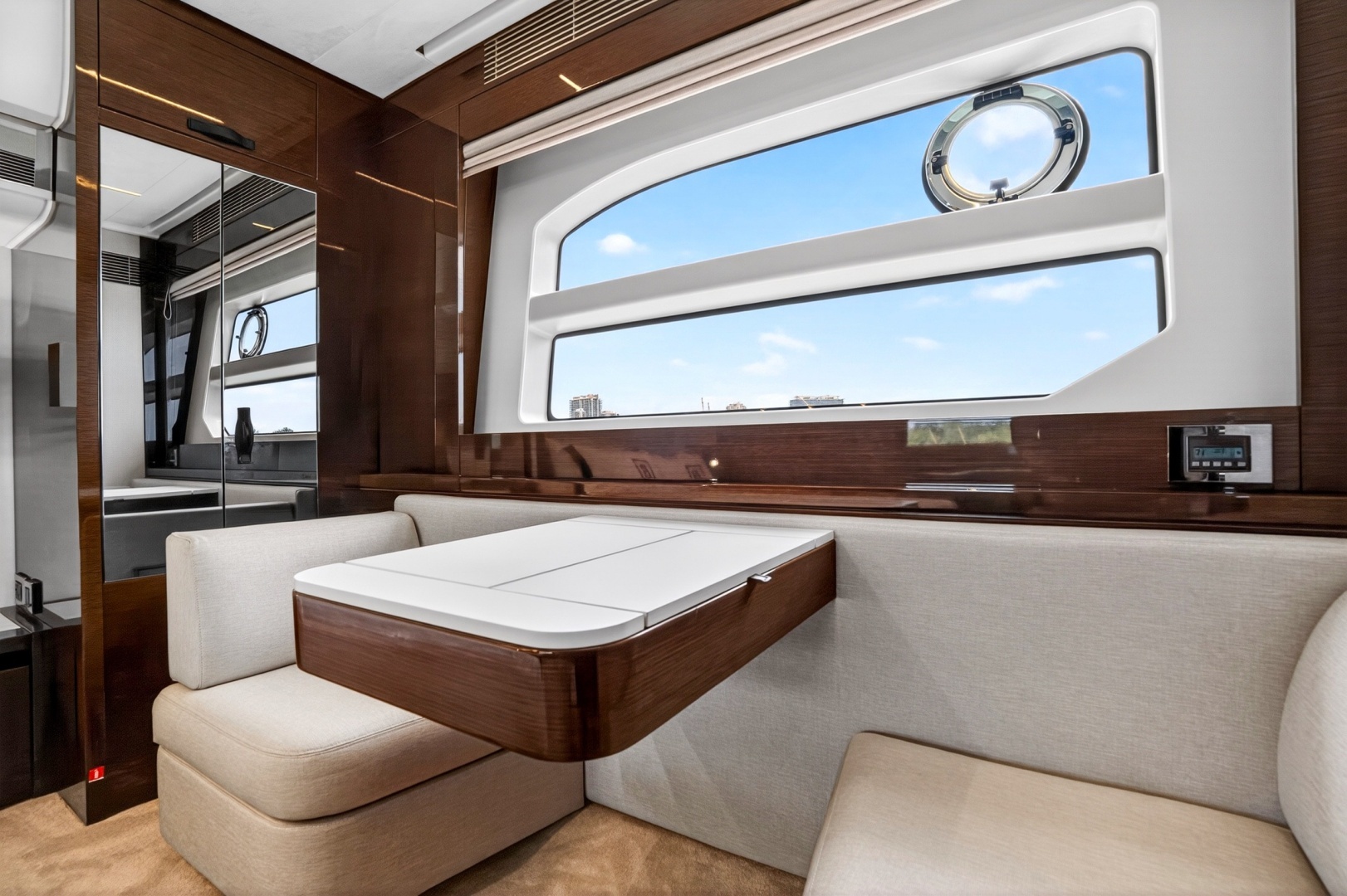 2023 Prestige 590 - Image 45