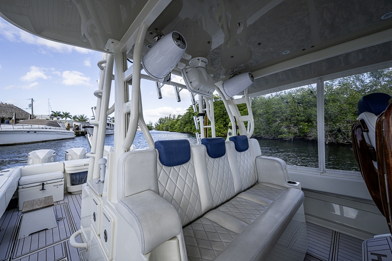 2016 HCB 53 Suenos - Image 42