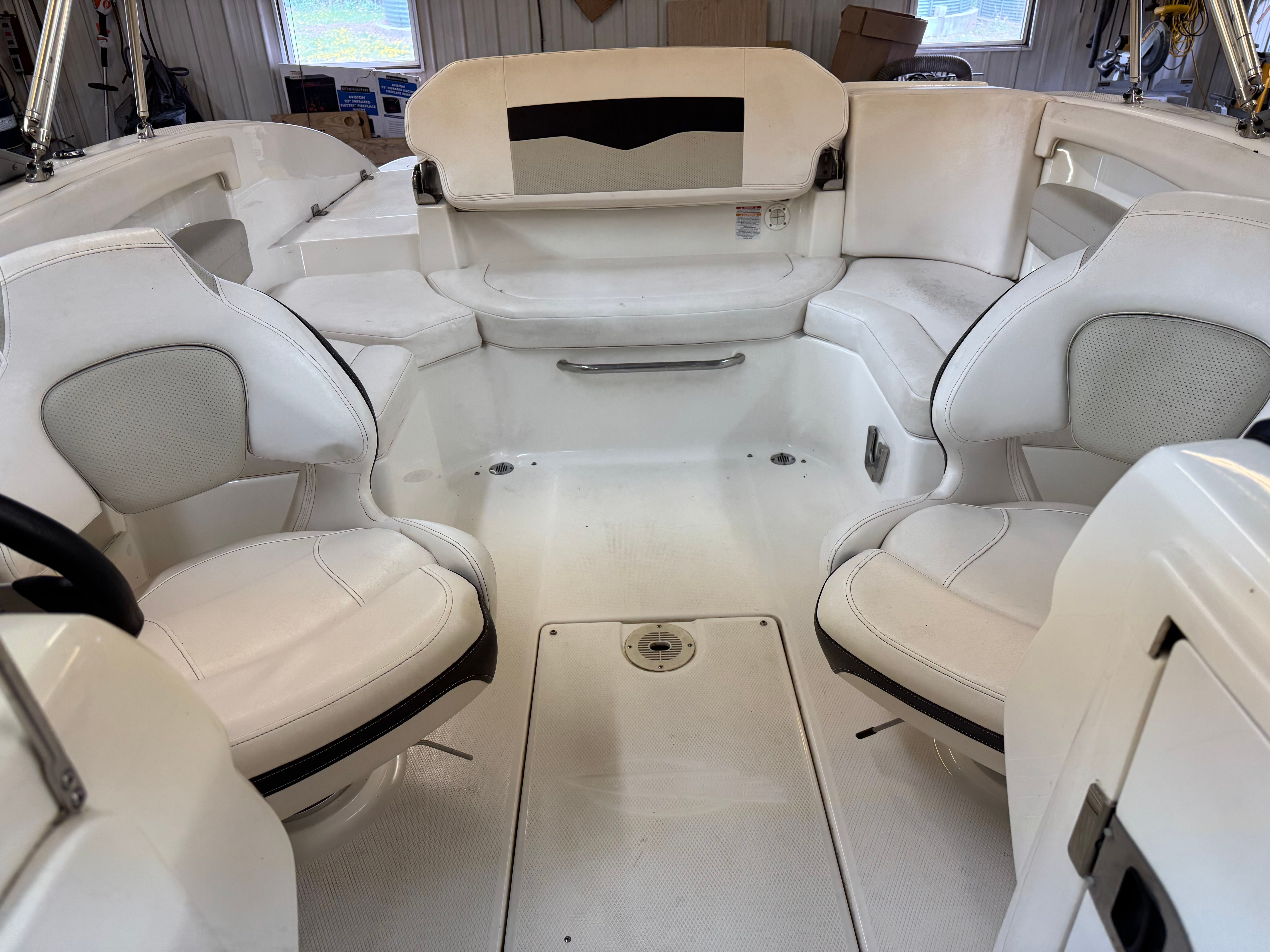 2010 Chaparral 226 SSi - 6