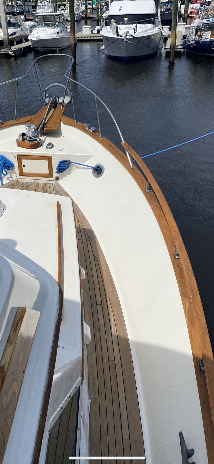 1983 Island Gypsy 44 Flush Deck - 22