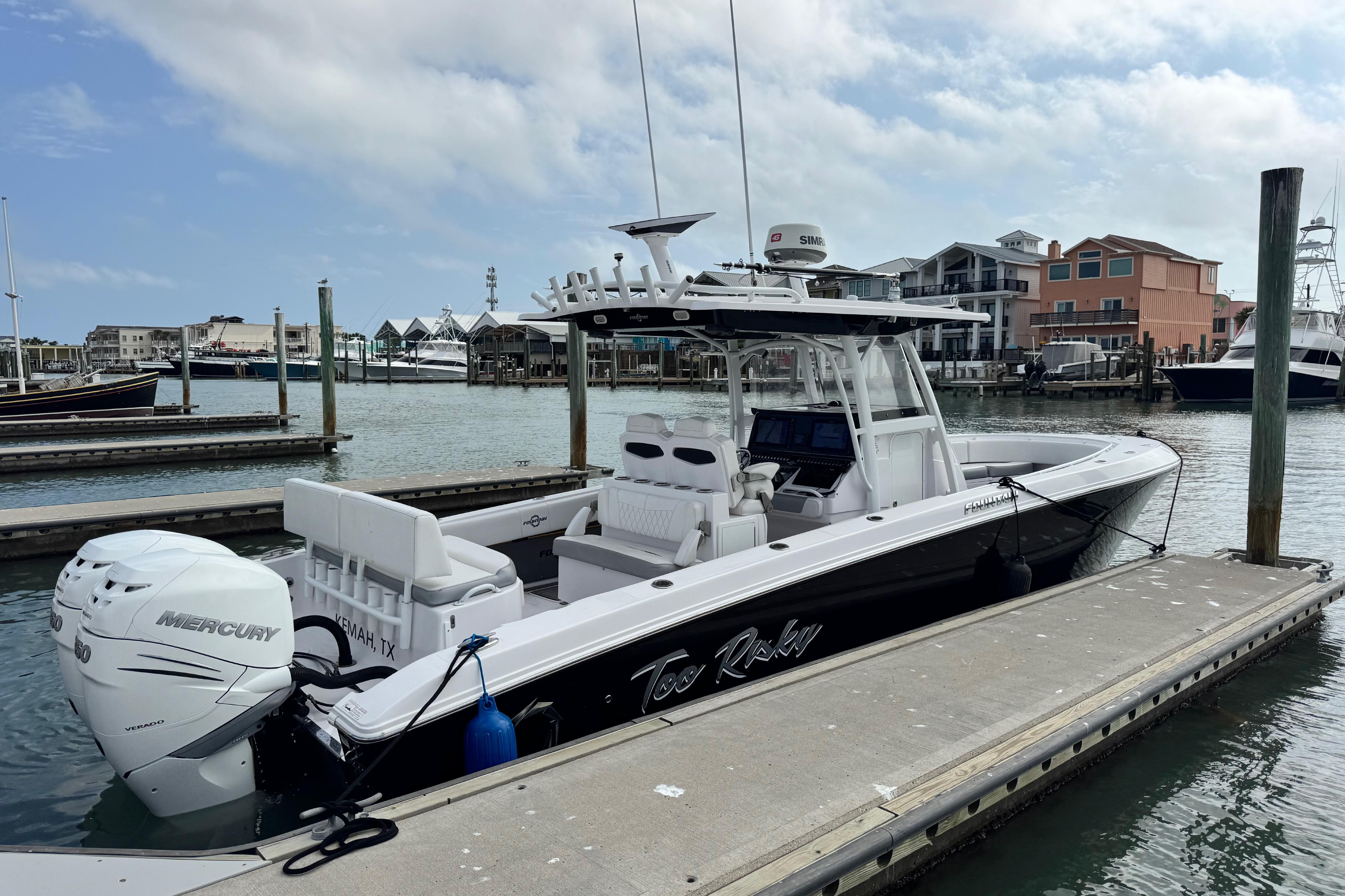 2018 Fountain 34 Center Console