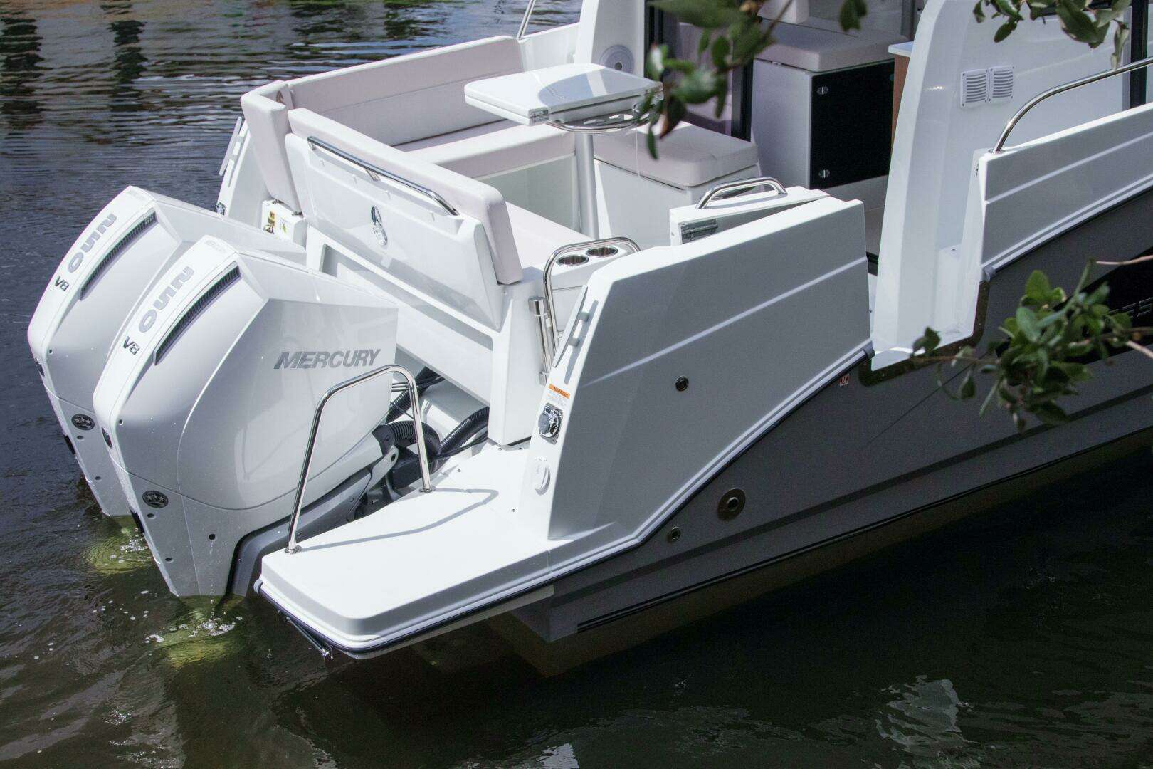 2026 Beneteau Antares 9 - Image 8