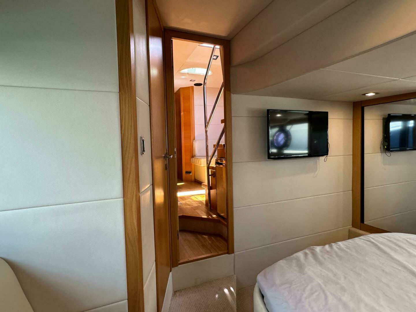 2013 Sunseeker 48 Portofino - Image 29